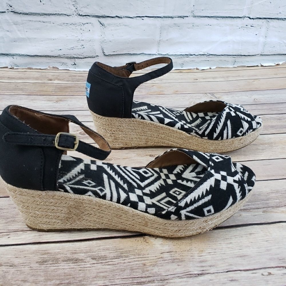 Toms wedge heels black and white geometric hemp